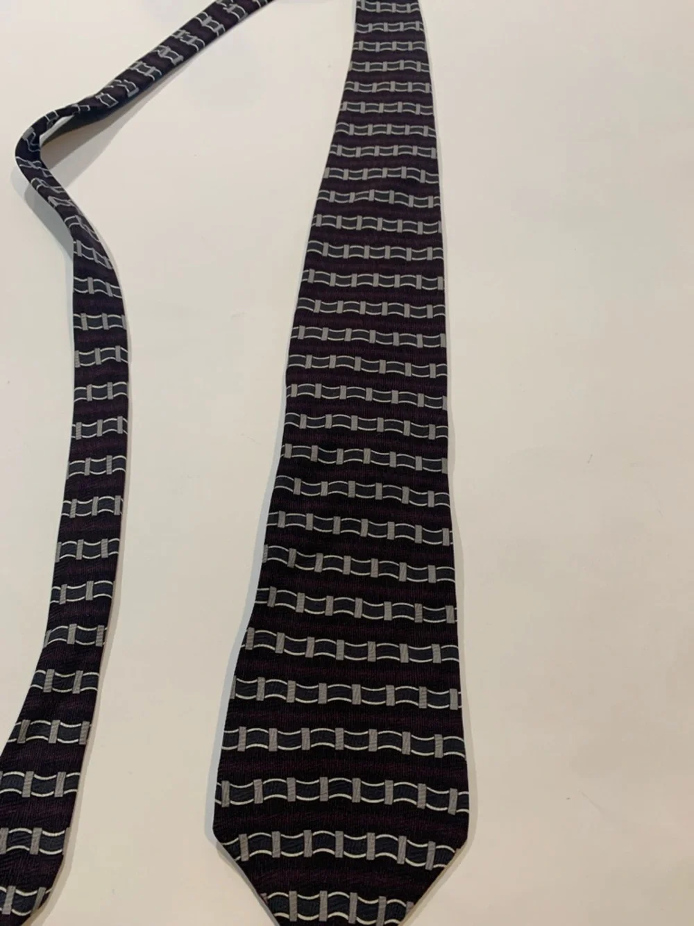 Vintage Oscar de la Renta Purple and Gray Geometric Silk Tie